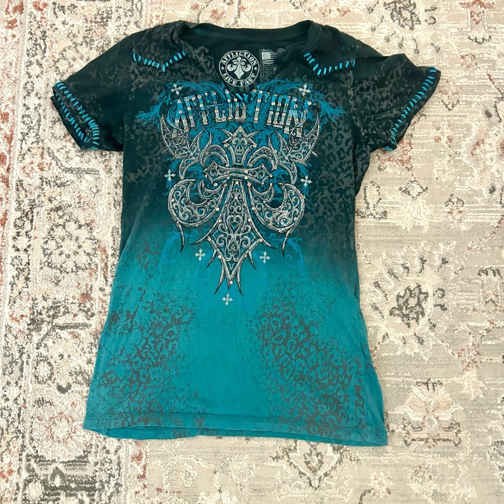 SOLD‼️Affliction cheetah y2k grunge tee
